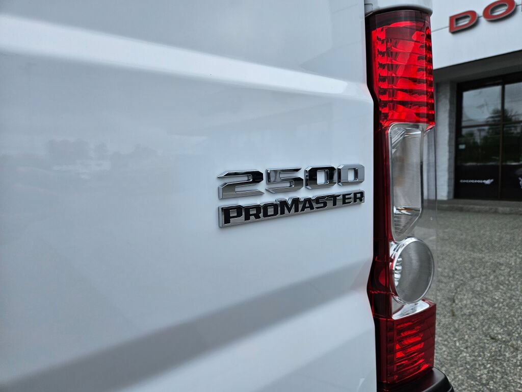 Used 2026 RAM ProMaster 2500 w/ Convenience Group FWD image 11