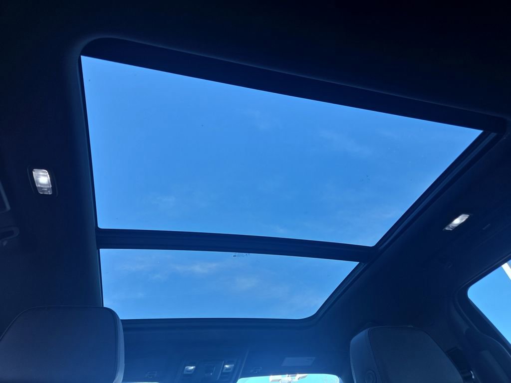 Used 2023 Chevrolet Suburban RST image 26