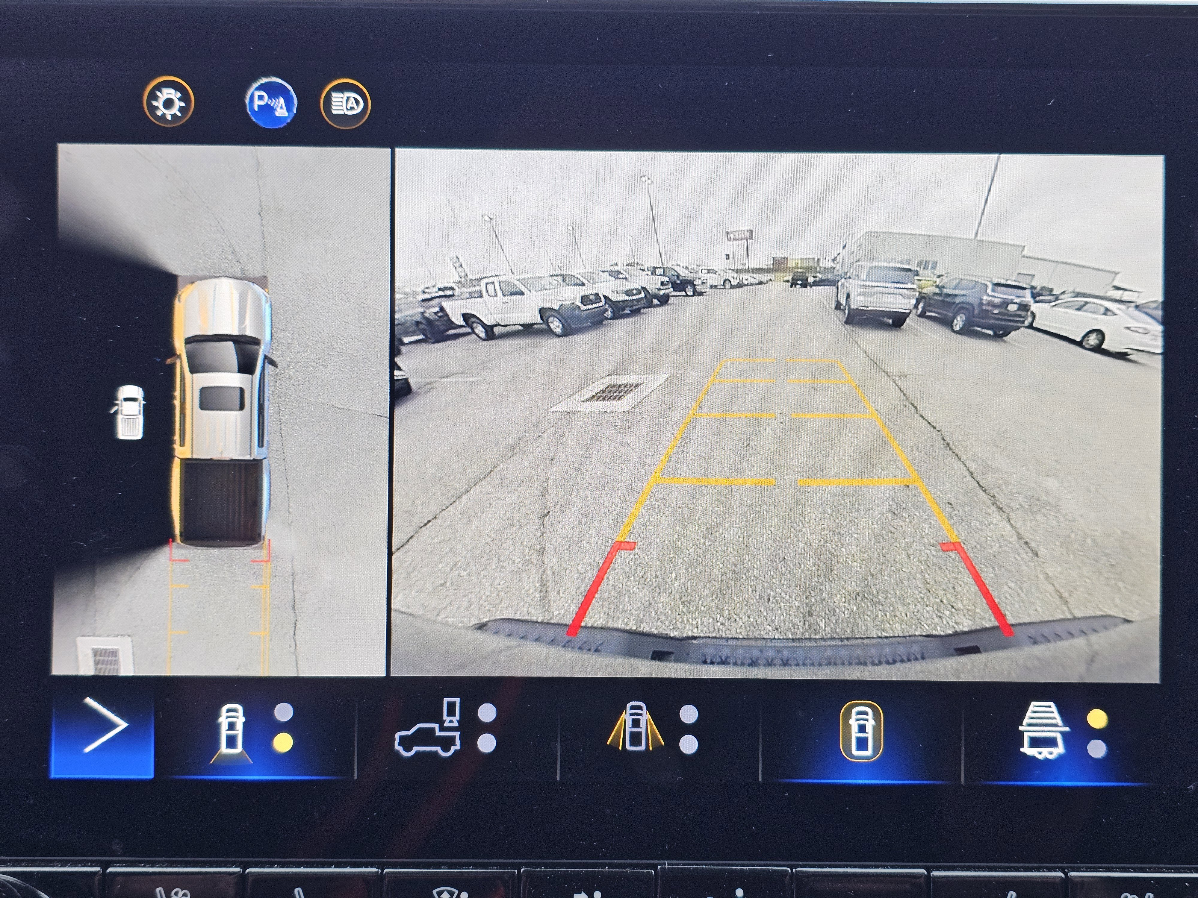 Used 2023 Chevrolet Colorado ZR2 w/ ZR2 Convenience Package III image 28