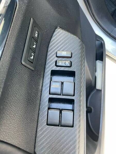 Used 2013 Toyota RAV4 Limited FWD image 12