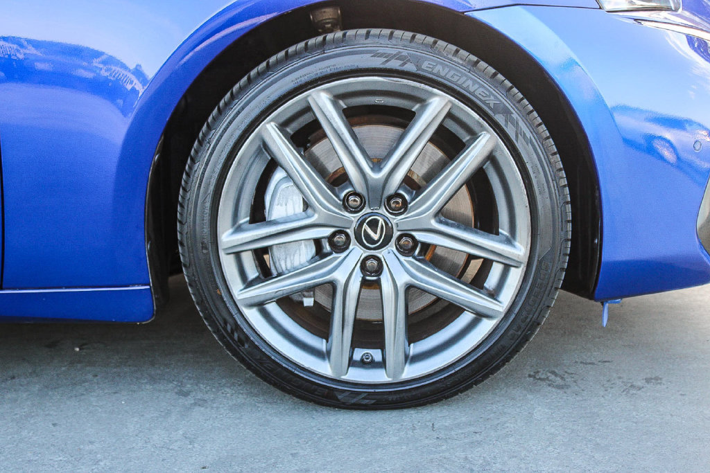 Used 2020 Lexus IS 350 F Sport w/ F Sport Package RWD image 11