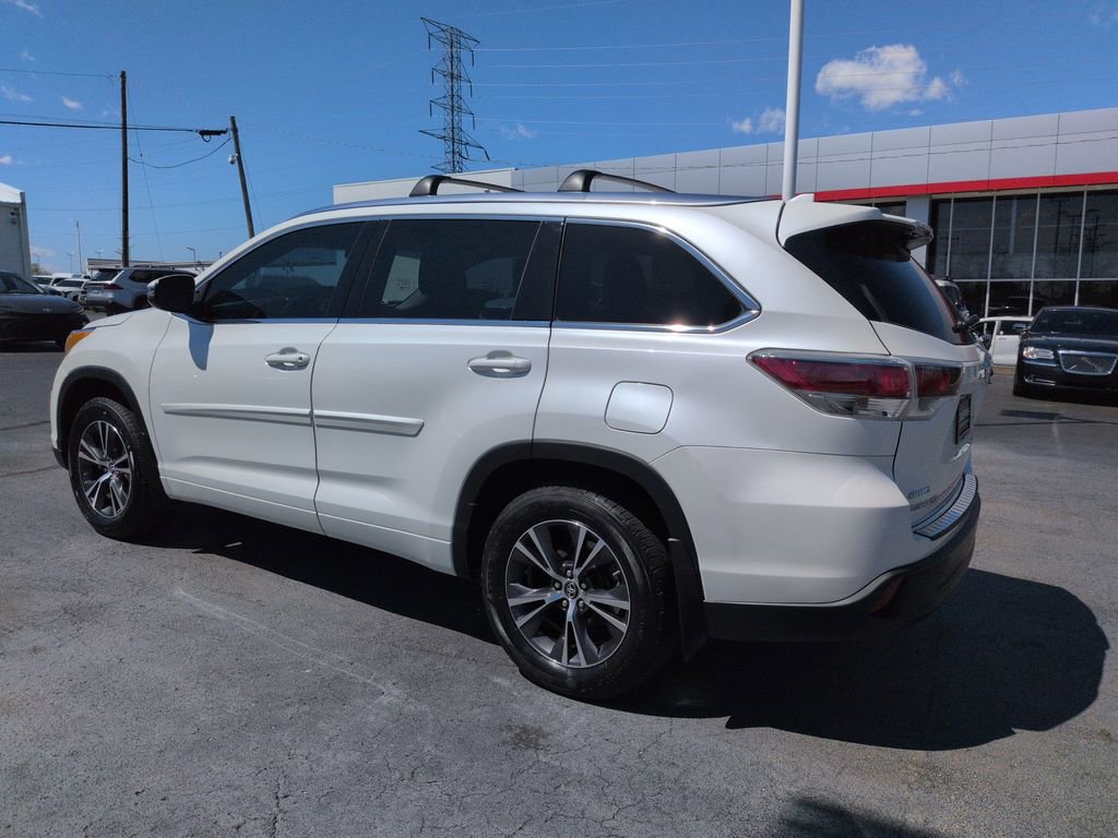 Used 2016 Toyota Highlander XLE w/ Protection Package #3 image 3