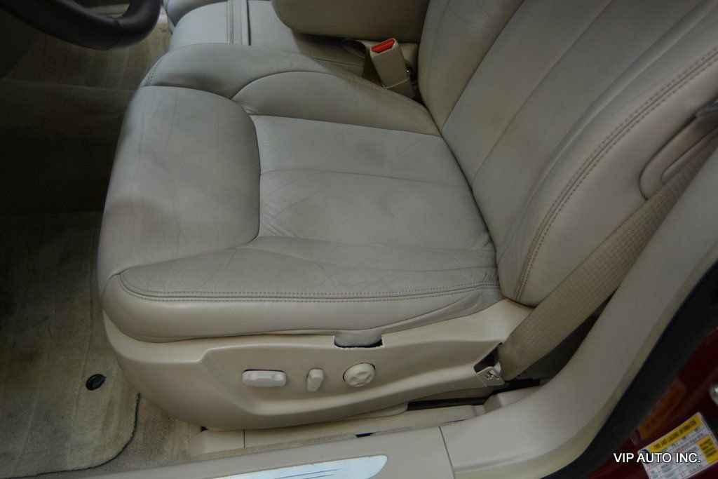 Used 2010 Cadillac DTS image 17