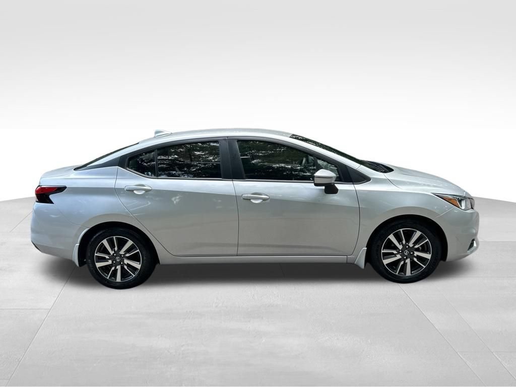 Used 2021 Nissan Versa SV FWD image 7