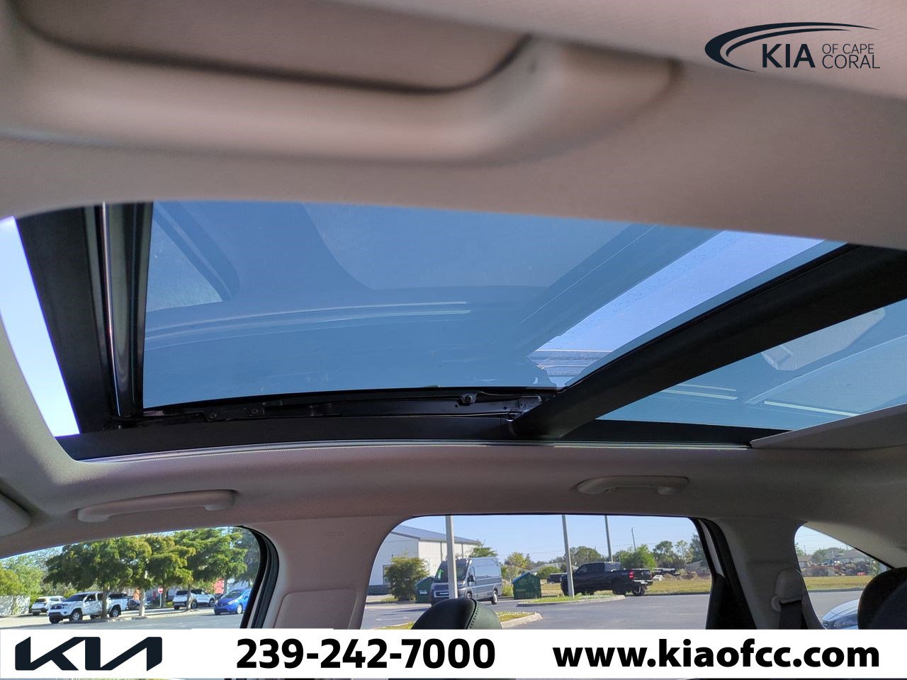 Used 2025 Kia Sorento S w/ Panoramic Sunroof Package image 20