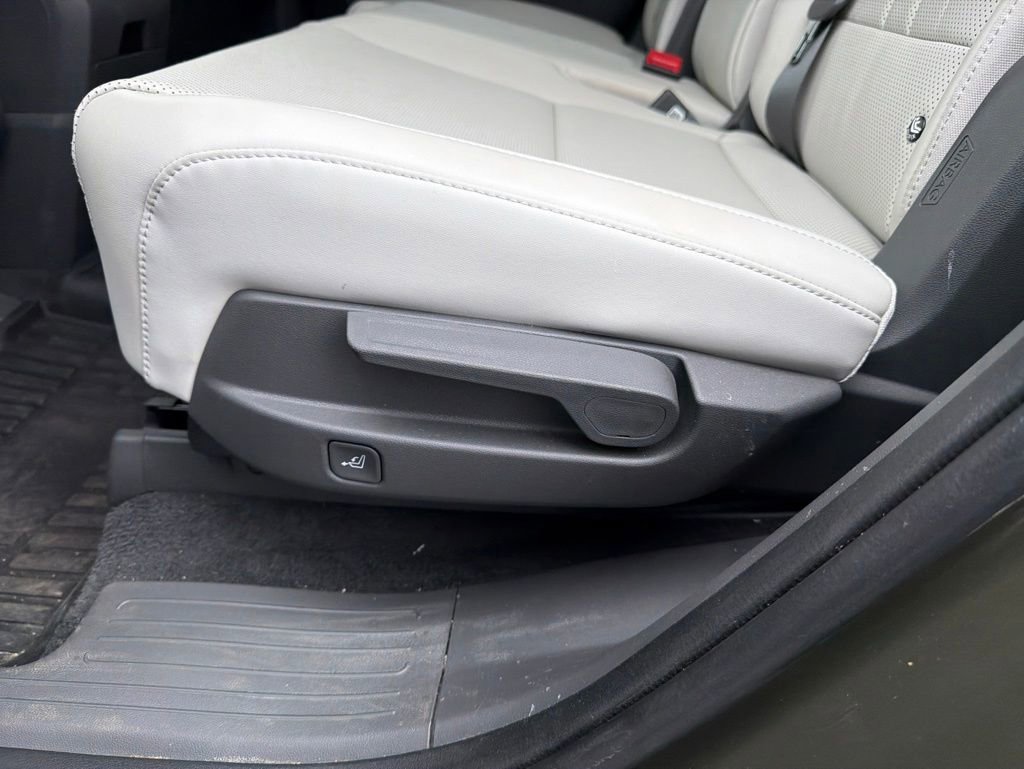 Certified 2025 Hyundai Santa Fe SEL AWD/4WD image 19