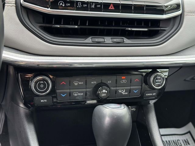 Certified 2022 Jeep Compass Limited image 27