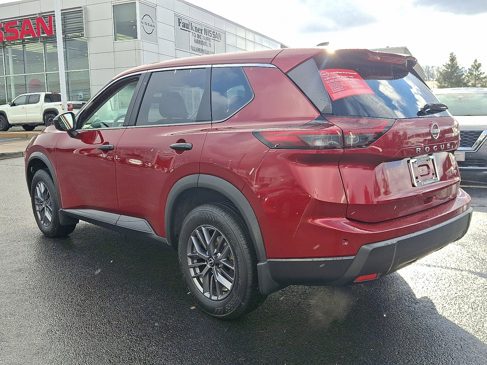 Certified 2025 Nissan Rogue S image 4