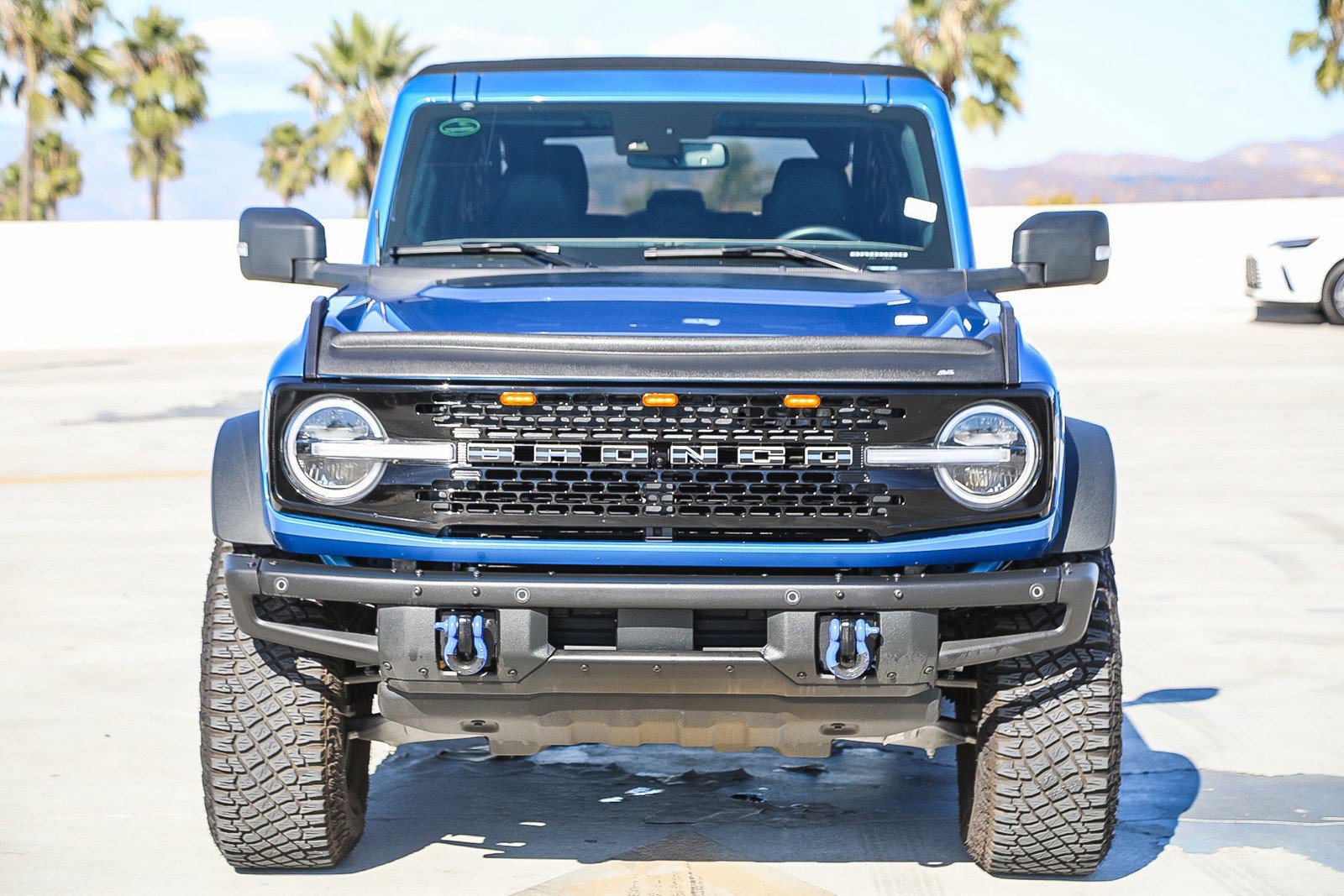 Used 2022 Ford Bronco Wildtrak image 2