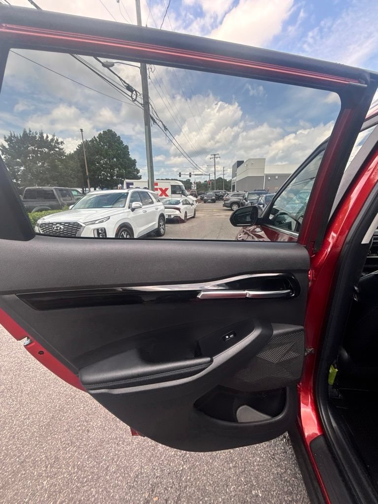 Used 2021 Kia Seltos S FWD image 16