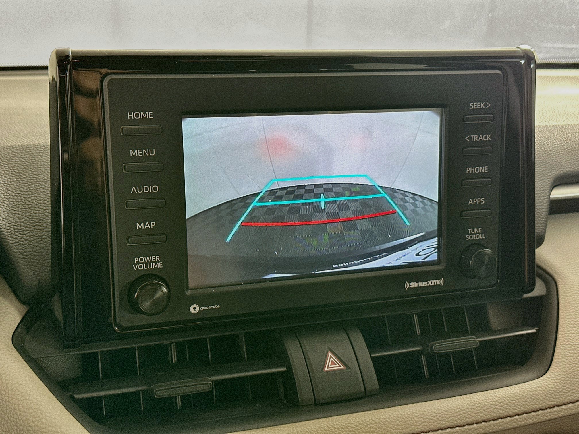 Used 2020 Toyota RAV4 XLE w/ Convenience Package FWD image 22