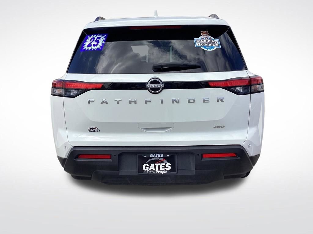Used 2025 Nissan Pathfinder SV AWD/4WD image 10
