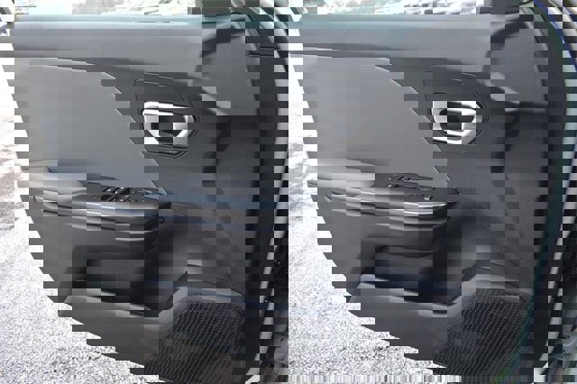 New 2025 Kia K4 LXS image 26