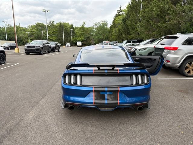 Used 2017 Ford Mustang GT Premium w/ GT Performance Package RWD image 4