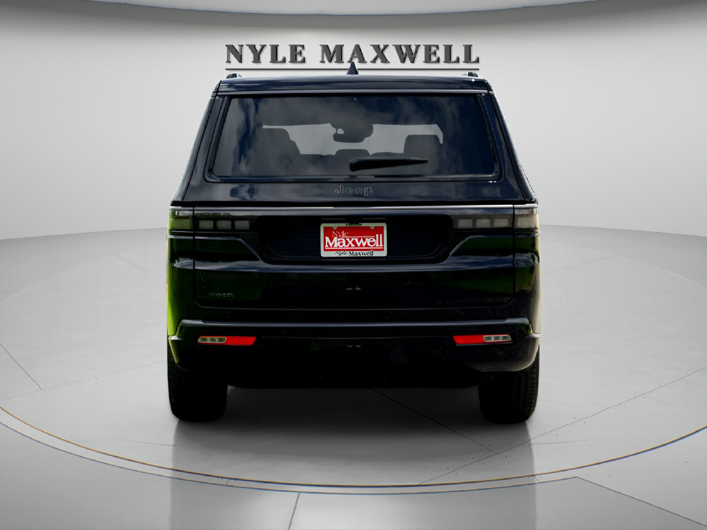 New 2026 Jeep Grand Wagoneer L Limited AWD/4WD image 6