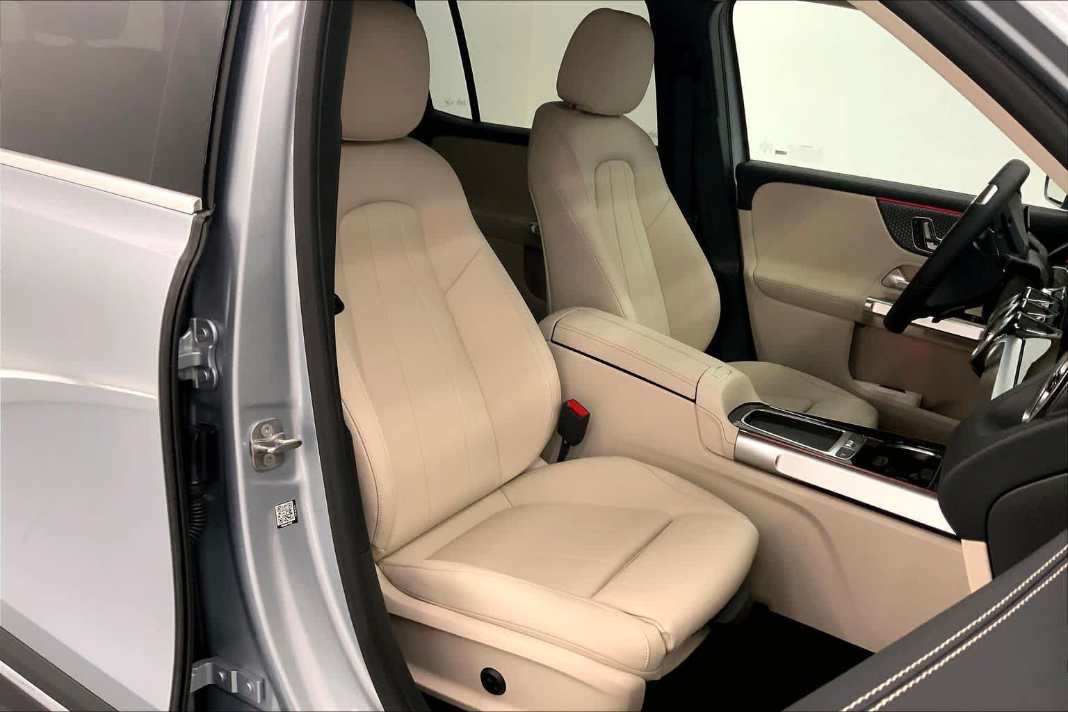 New 2026 Mercedes-Benz GLB 250 image 3