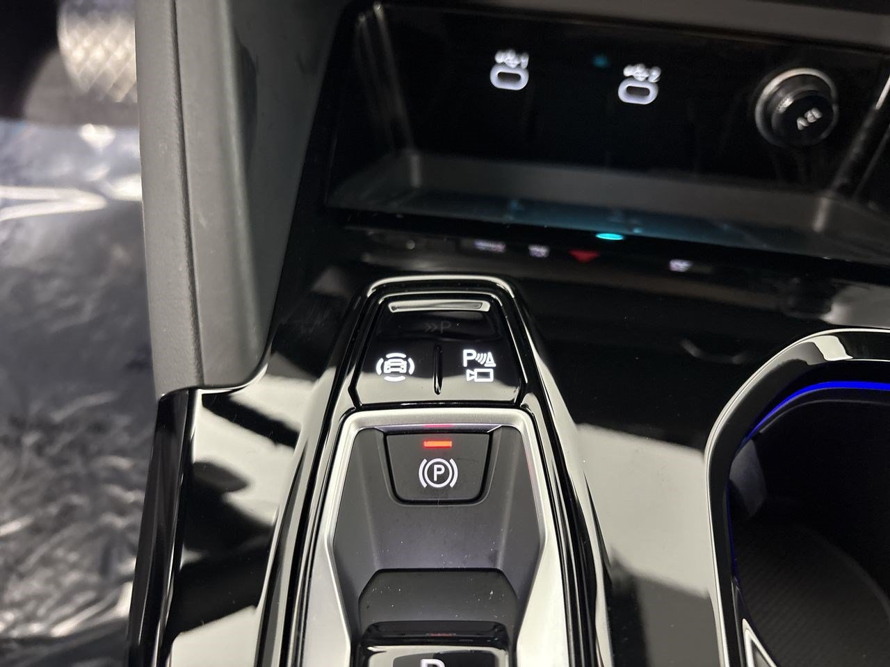 New 2025 Audi Q5 Premium Plus w/ Premium Plus AWD/4WD image 22