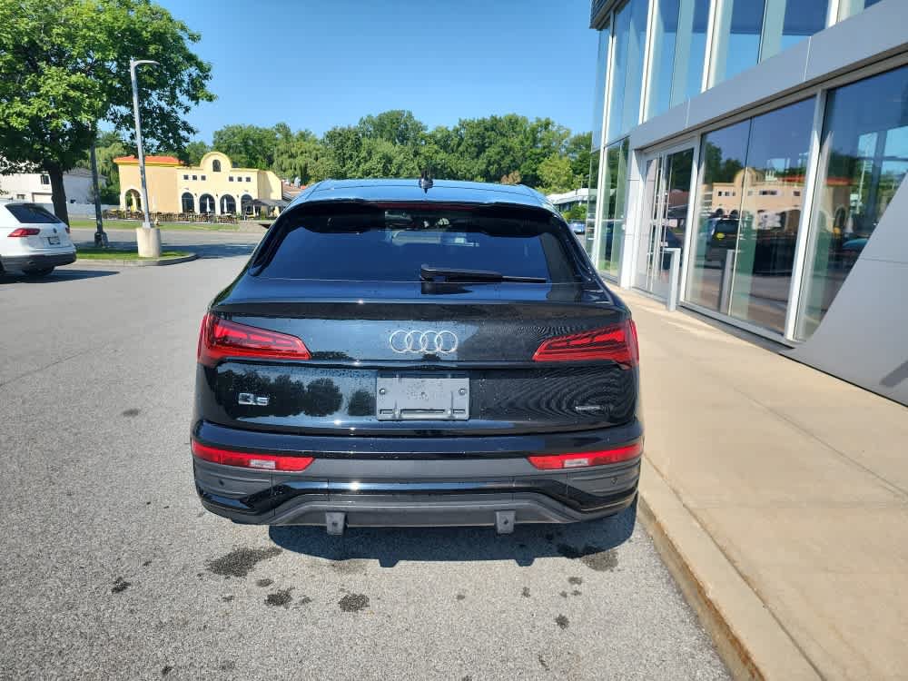 Used 2022 Audi Q5 2.0T Premium Plus w/ Premium Plus Package AWD/4WD image 14