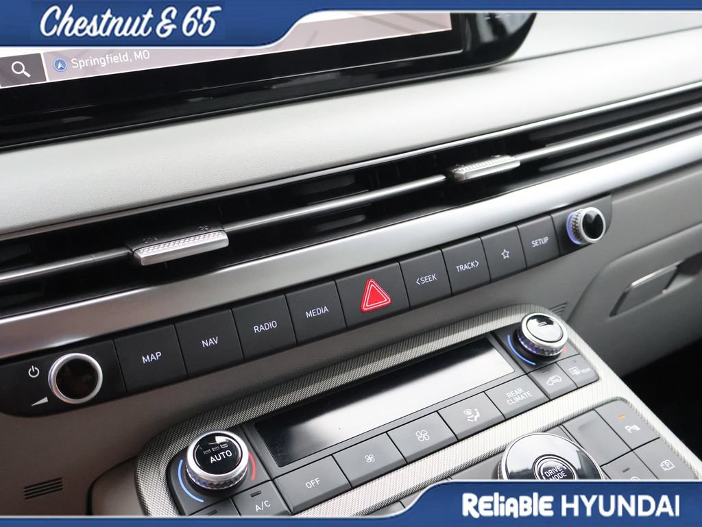Certified 2025 Hyundai Palisade SEL FWD image 30