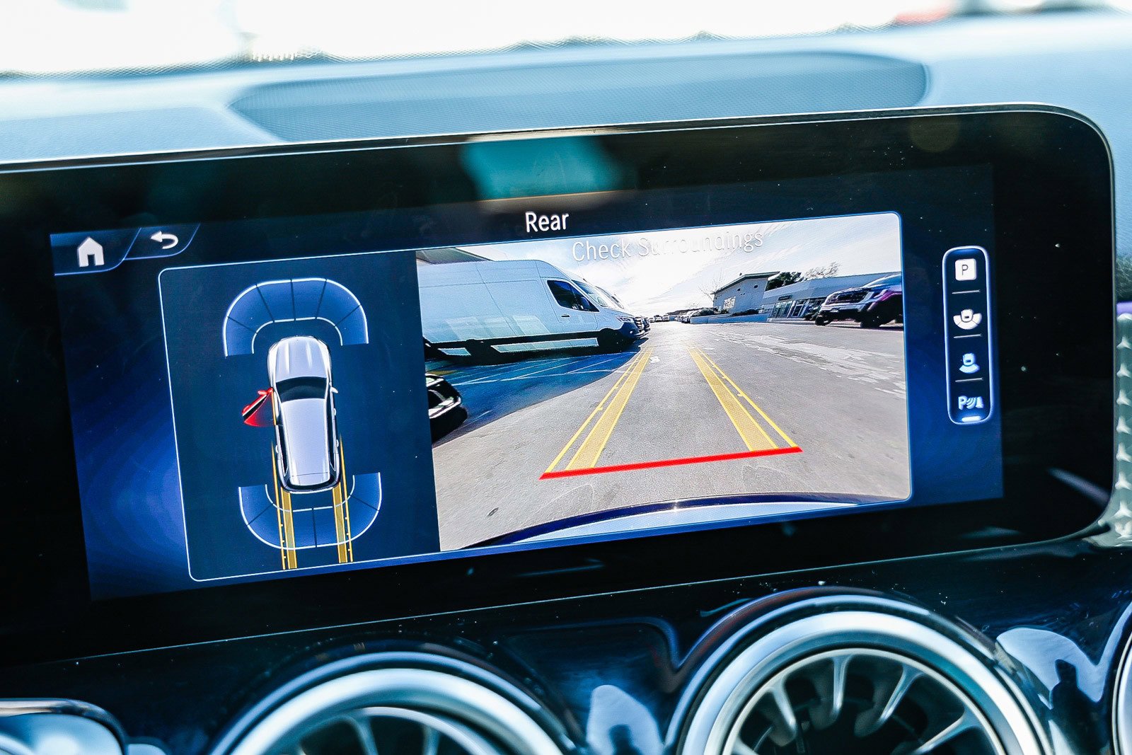 Certified 2025 Mercedes-Benz GLB 250 image 24