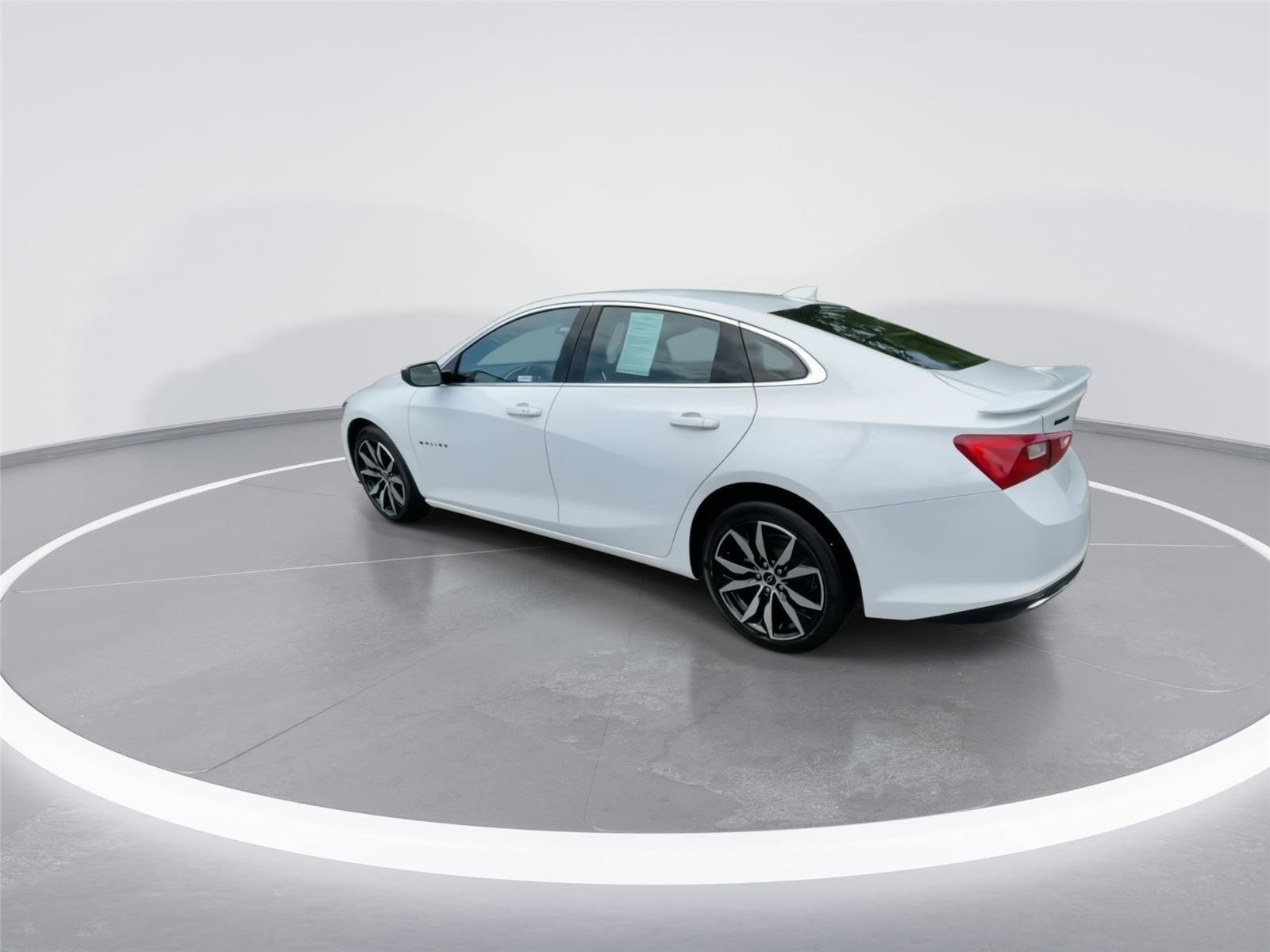 Used 2023 Chevrolet Malibu RS FWD image 6