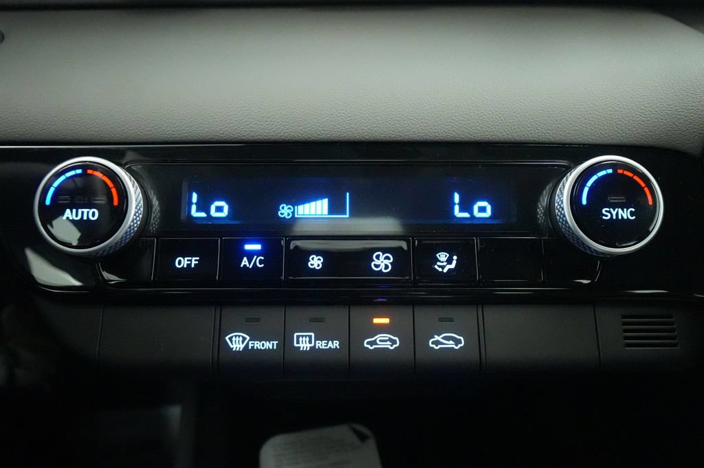 New 2026 Hyundai Elantra Sport FWD image 28