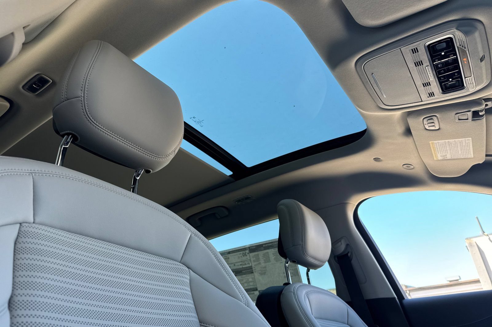 New 2026 Lincoln Nautilus Reserve AWD/4WD image 13