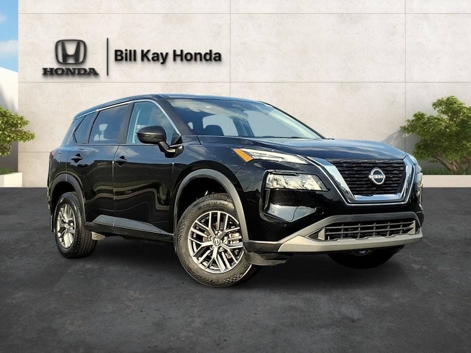 Used 2023 Nissan Rogue S AWD/4WD image 1