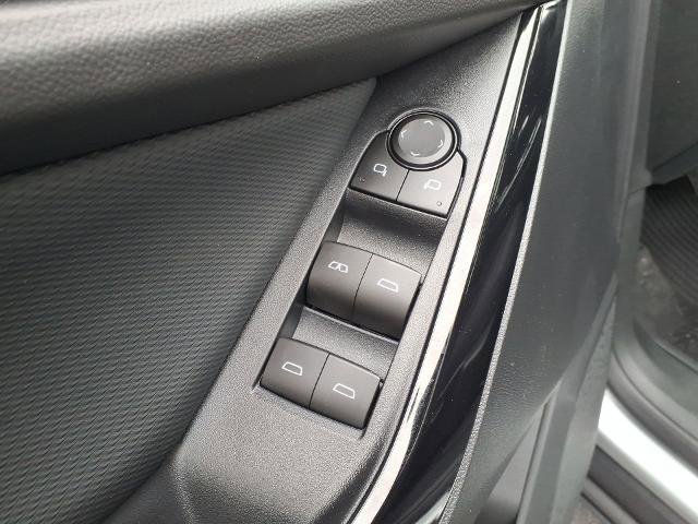 New 2026 Chevrolet Equinox LT w/ LPO, Floor Liner Package image 52