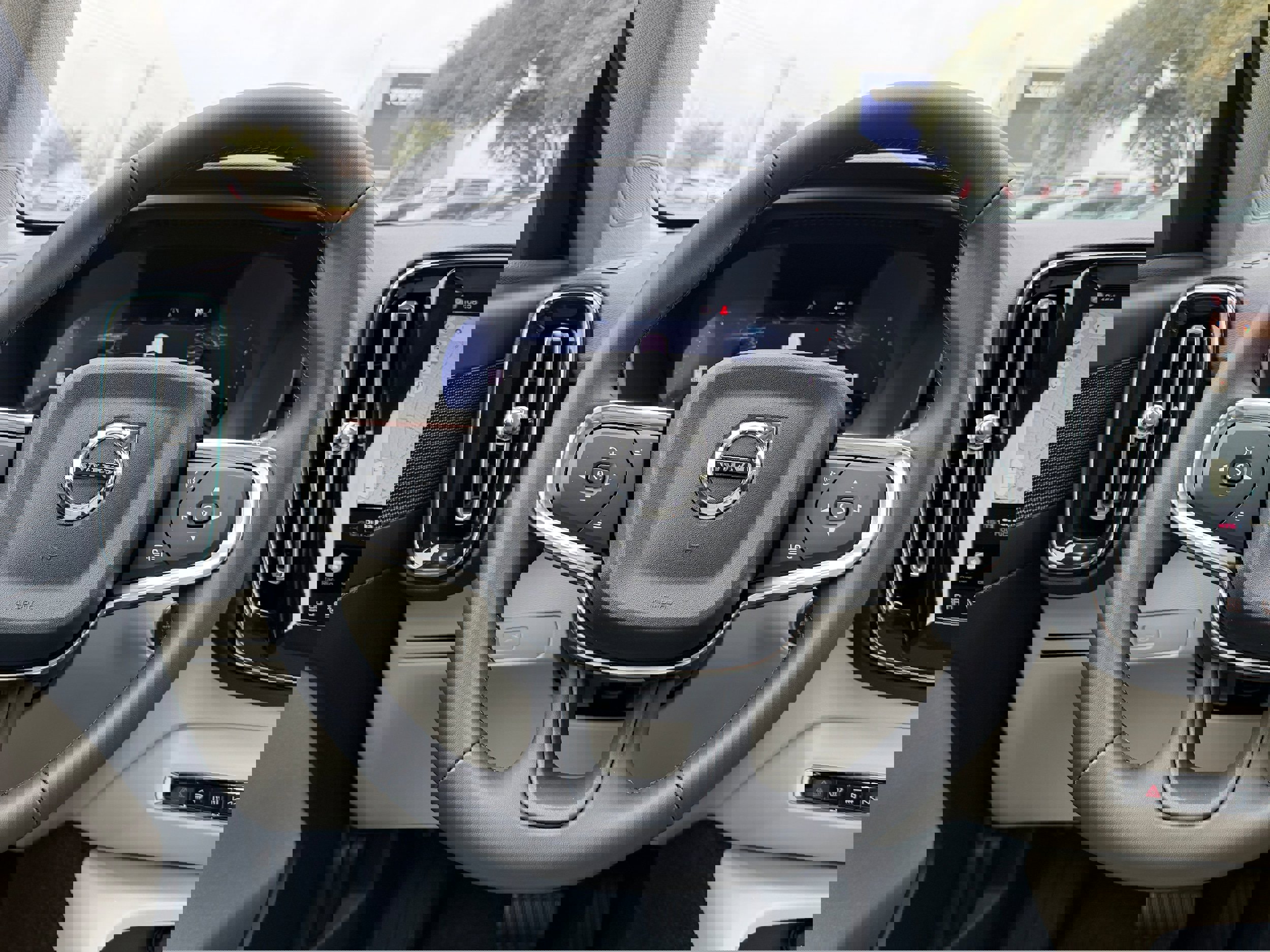 New 2026 Volvo XC40 B4 Plus w/ Protection Package Premier image 14