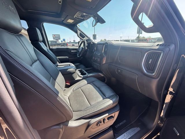 Used 2021 Chevrolet Silverado 1500 High Country image 14