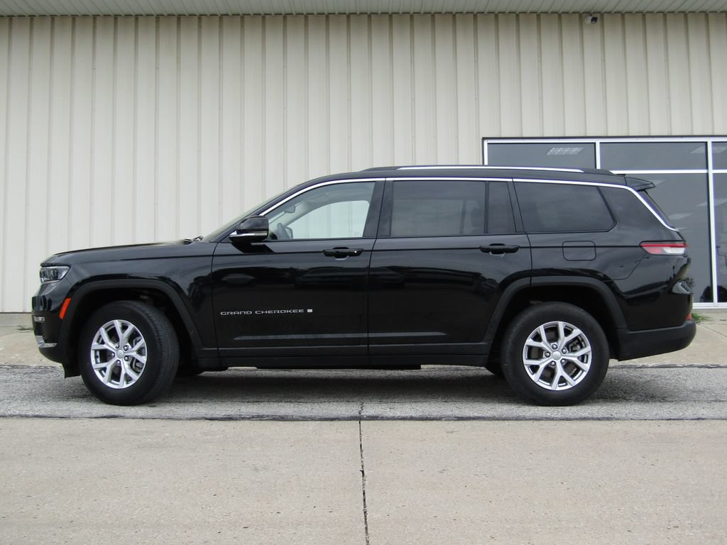 Used 2022 Jeep Grand Cherokee L Limited AWD/4WD image 11