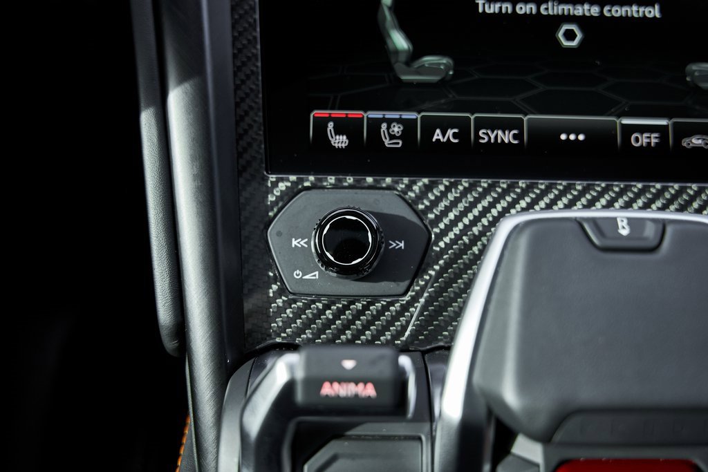 Used 2022 Lamborghini Urus image 70