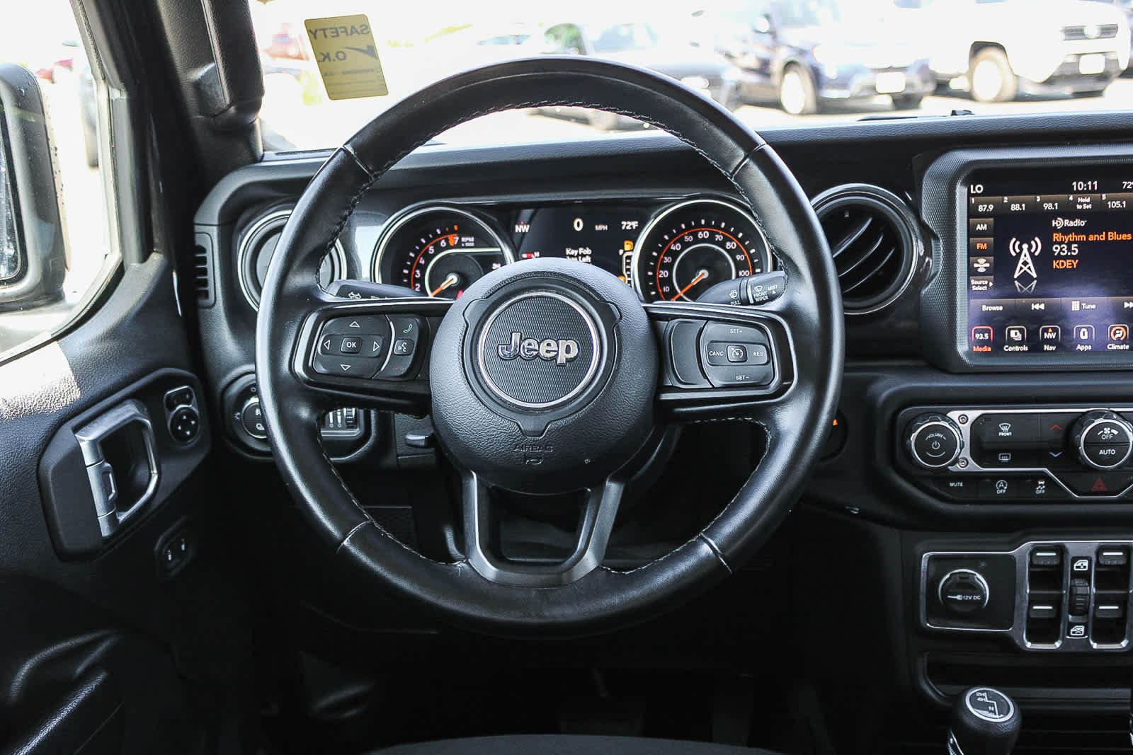 Used 2021 Jeep Gladiator Sport image 15