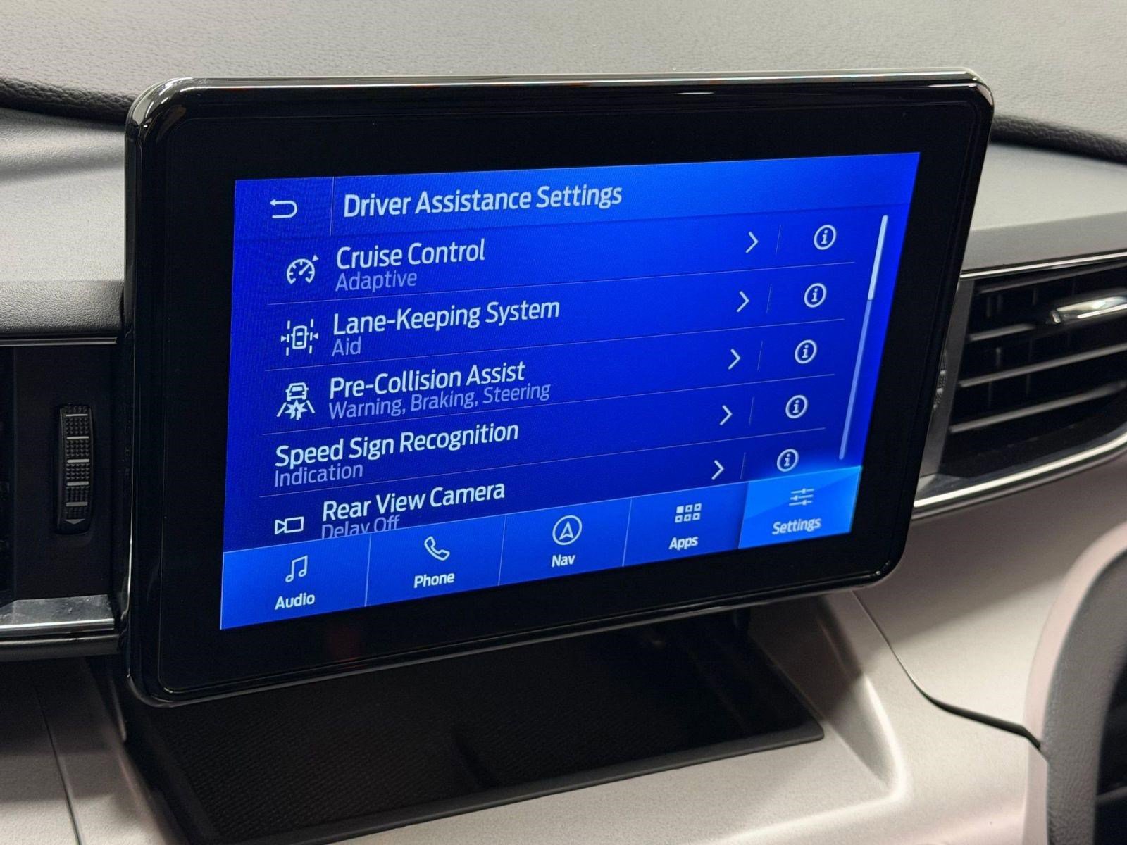 Used 2023 Ford Explorer XLT w/ Equipment Group 202A image 29