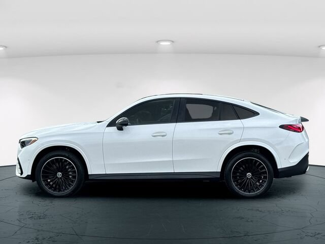 Used 2024 Mercedes-Benz GLC 300 4MATIC image 3