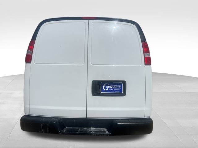 Used 2023 Chevrolet Express 2500 Work Van w/ Driver Convenience Package image 8