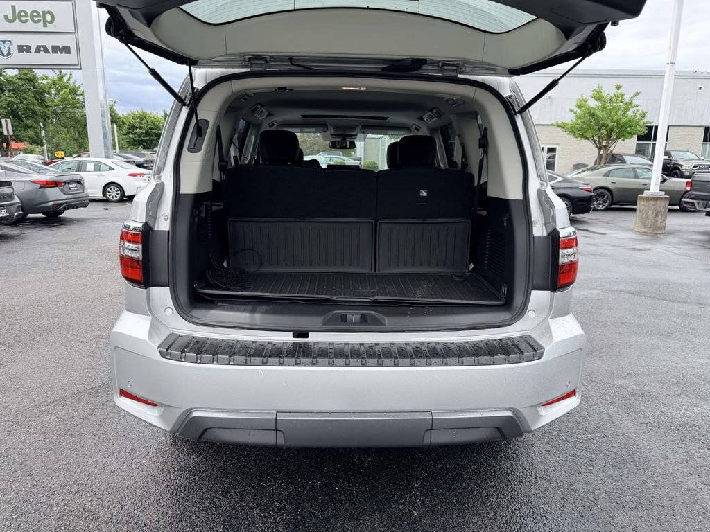 Used 2023 Nissan Armada SL w/ Cargo Package AWD/4WD image 11