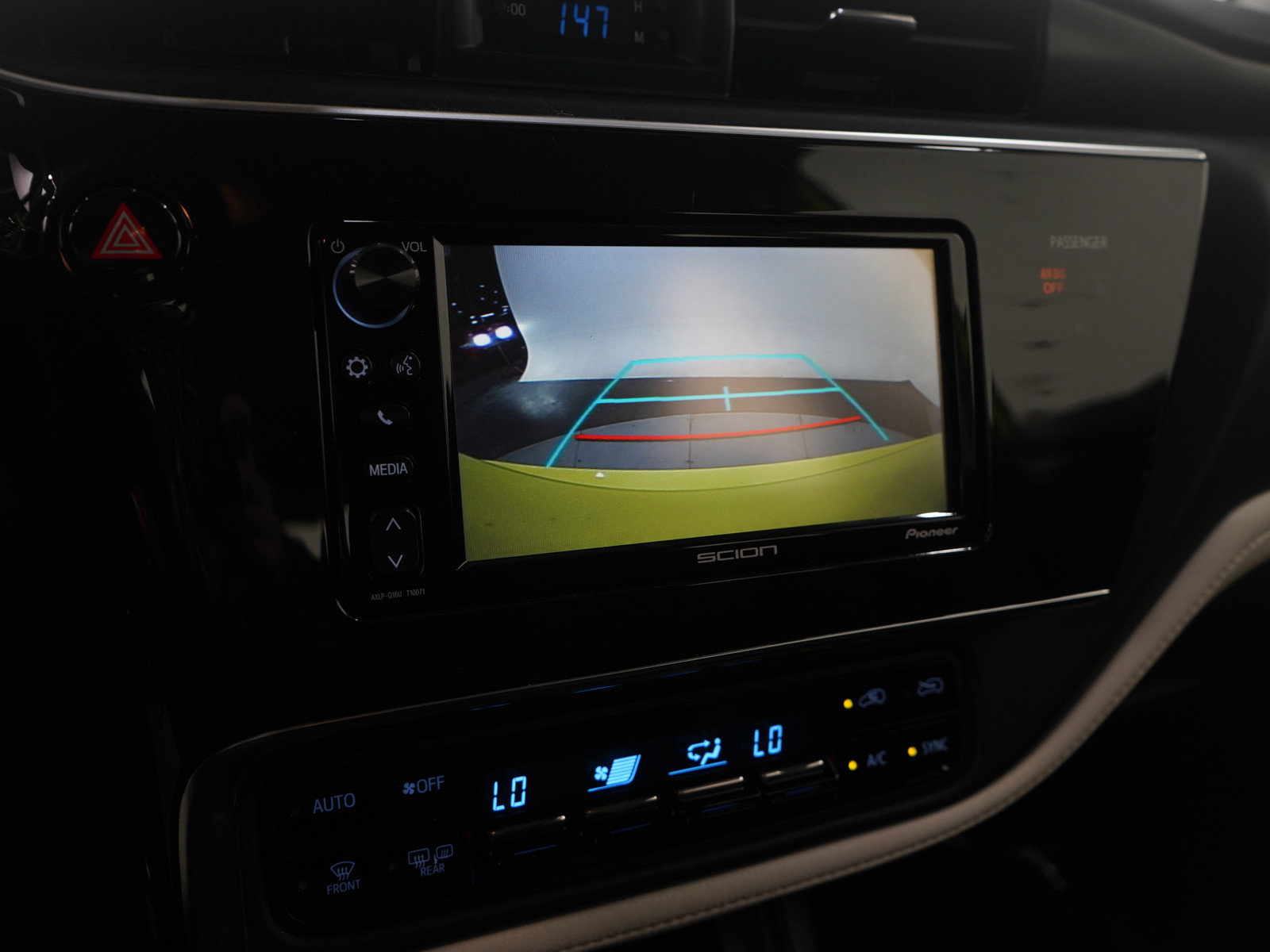 Used 2016 Scion iM image 22