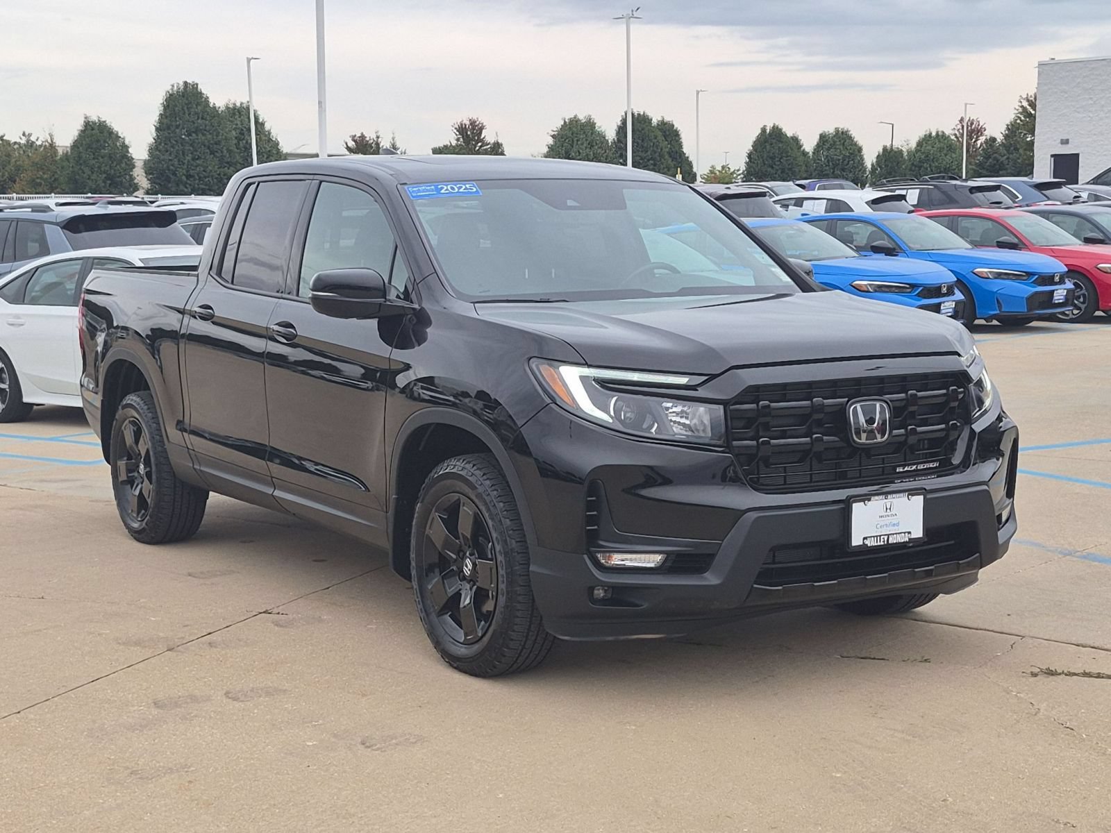 Certified 2025 Honda Ridgeline Black Edition image 4