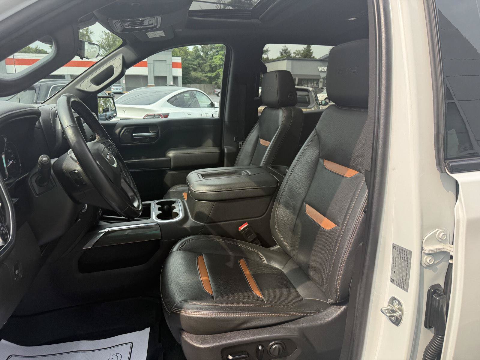 Used 2019 GMC Sierra 1500 AT4 w/ Technology Package AWD/4WD image 27