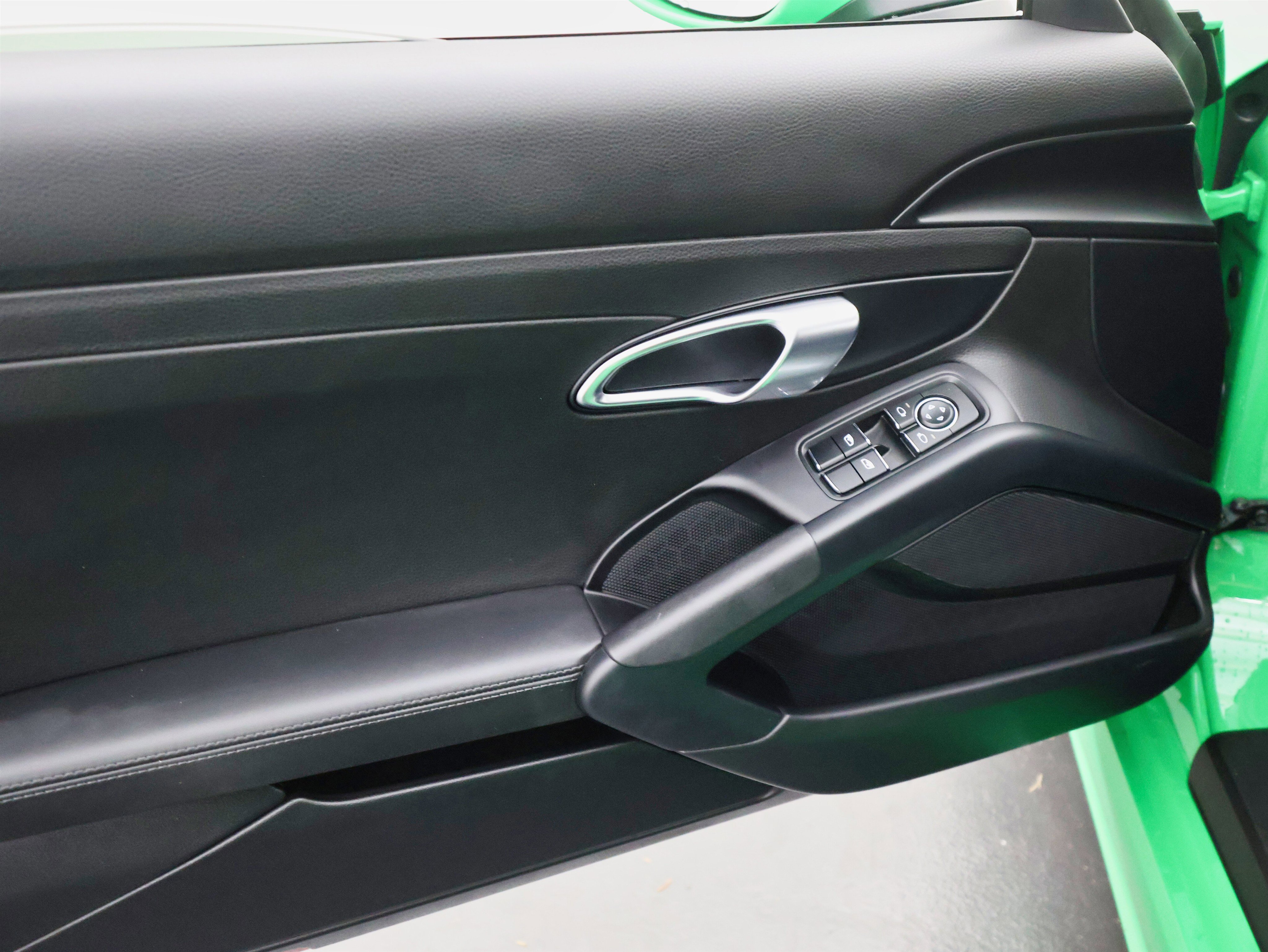 Used 2023 Porsche 718 Cayman S image 20