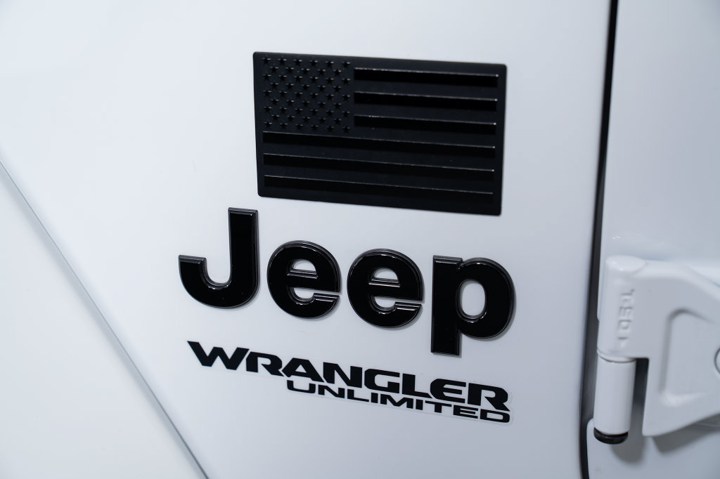 Used 2022 Jeep Wrangler Unlimited Sahara AWD/4WD image 21