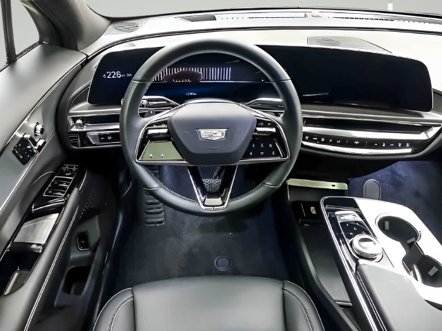 Used 2024 Cadillac Lyriq Tech AWD/4WD image 13