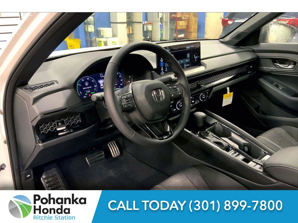 Used 2025 Honda Accord Sport image 6
