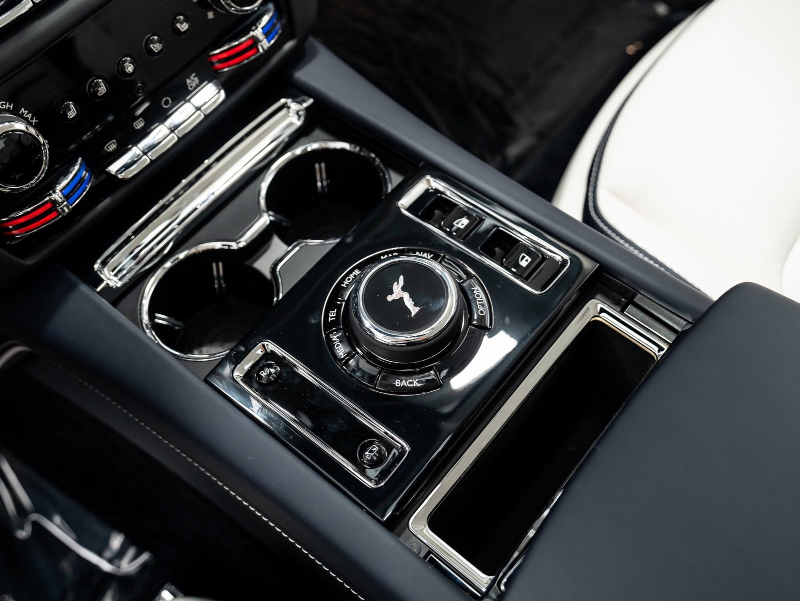 Used 2025 Rolls-Royce Spectre w/ Spectre Launch Package image 34