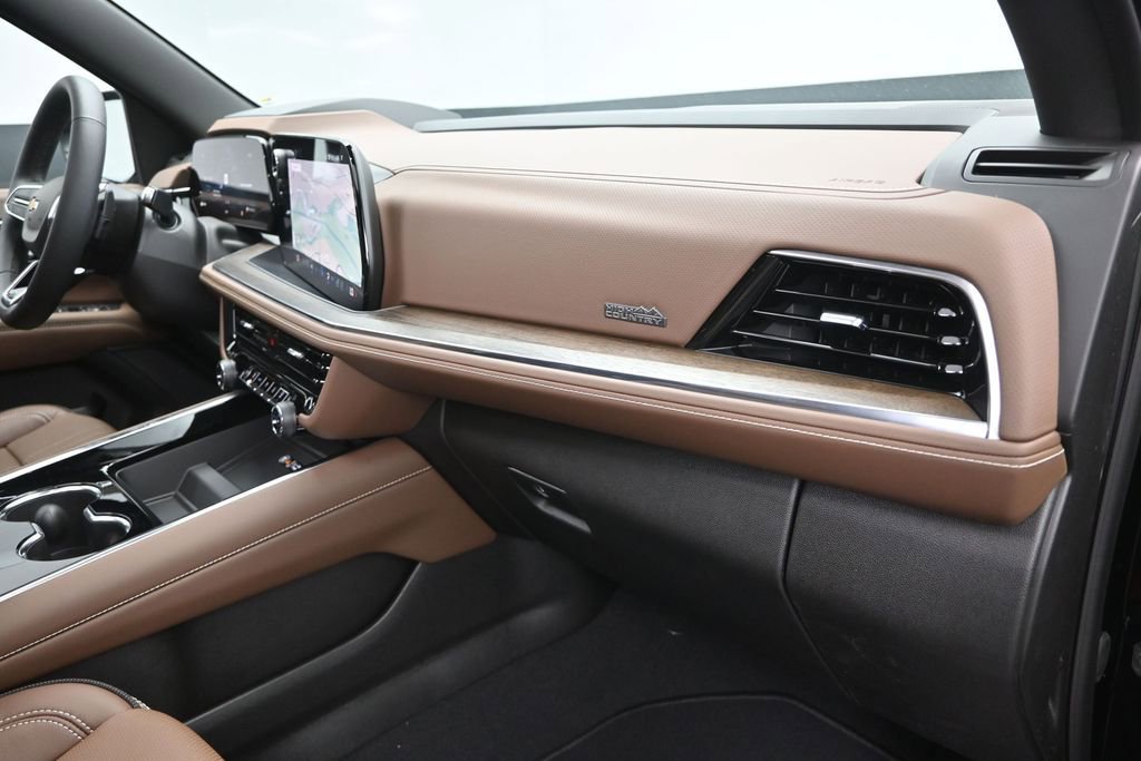 New 2026 Chevrolet Suburban High Country RWD image 44