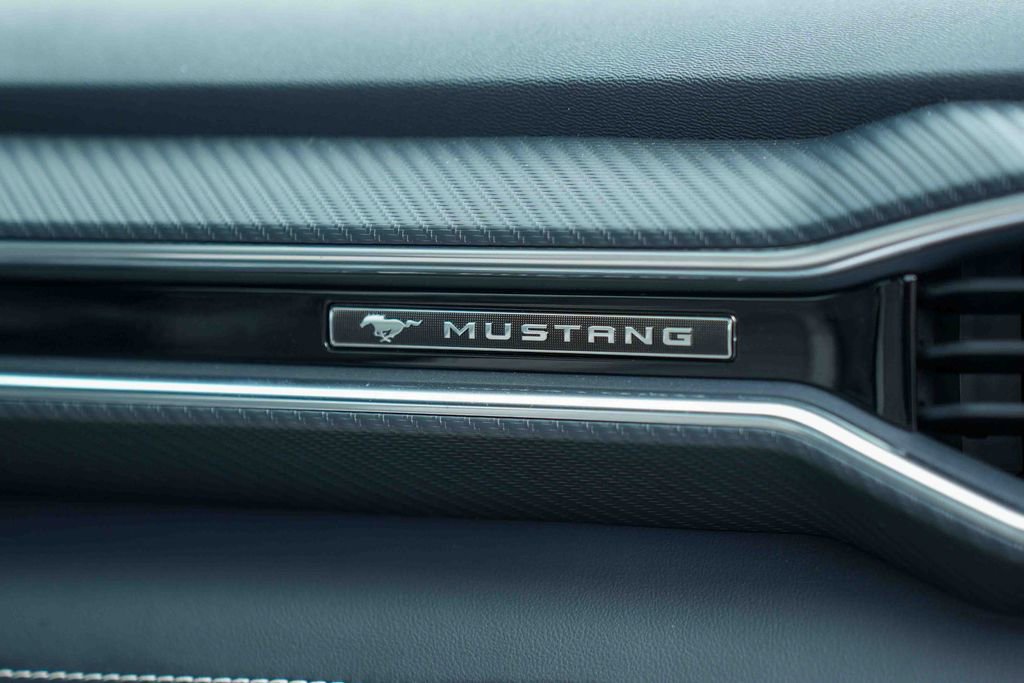 Used 2025 Ford Mustang Premium RWD image 19