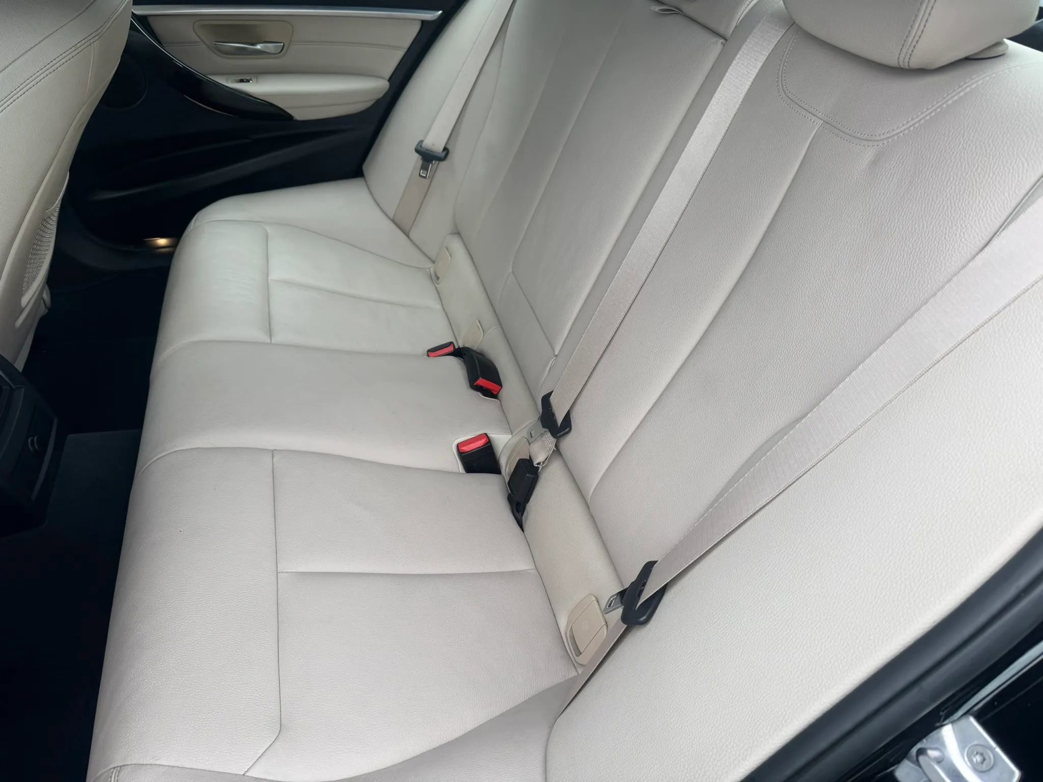 Used 2018 BMW 330i Sedan w/ Convenience Package RWD image 23