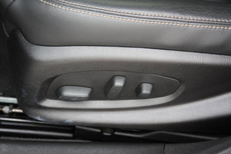 Used 2016 Chevrolet Impala LT w/ Leather Package FWD image 29